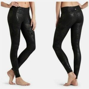 Athleta Chaturanga Metallic Crackle Leggings Shiny foil Black Women's Leggings S